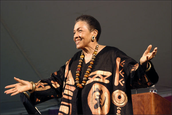 Storyteller Onawumi Jean Moss will join PVFS Song & Story Swap on May 2